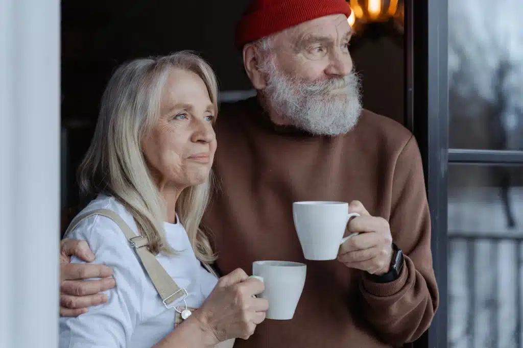 Photo by MART  PRODUCTION: https://www.pexels.com/photo/man-and-woman-holding-white-ceramic-mugs-7330130/