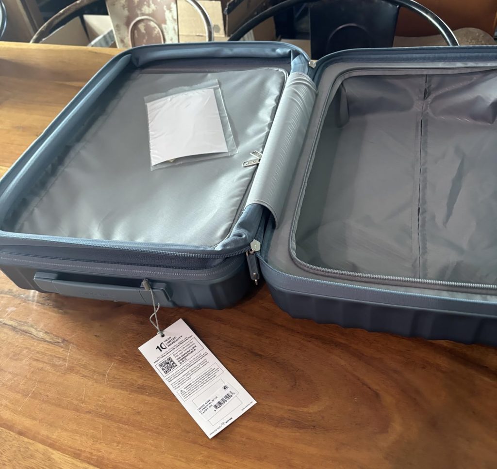 Samsonite UpLIFT packing space