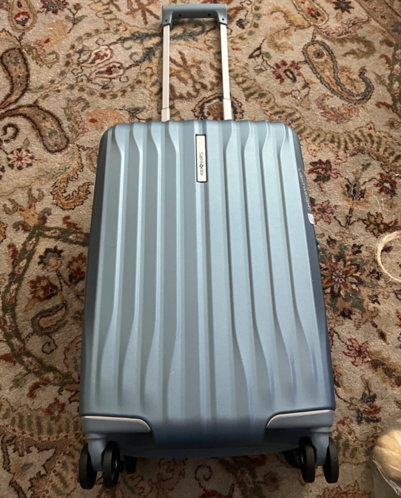 Samsonite UpLIFT in airport