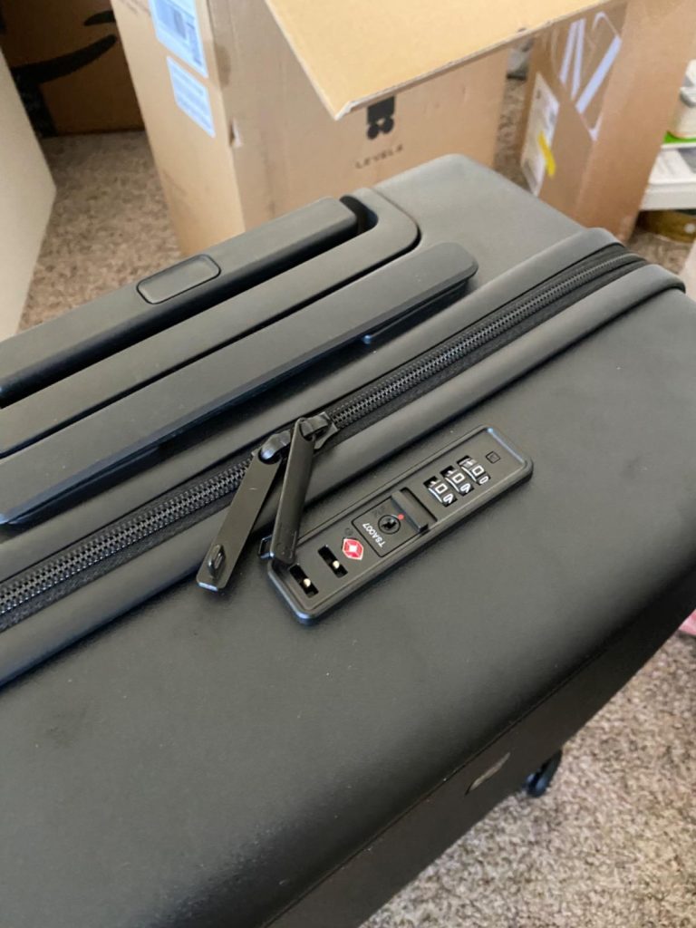 LEVEL8 Elegance Matte Luggage Set Review: Sleek, Durable, and Surprisingly Spacious 8 LEVEL8 Elegance Matte Luggage Set tsa lock and security