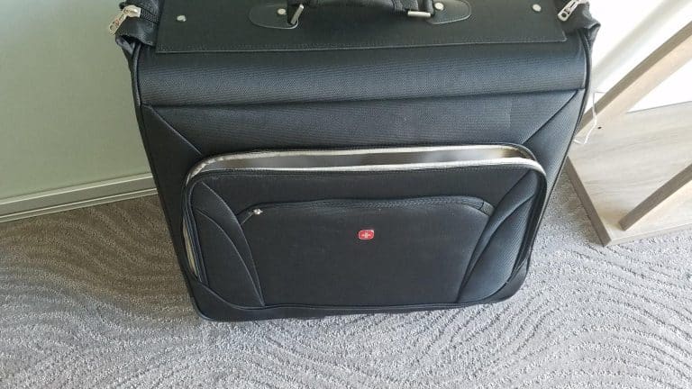 SwissGear 7895 Garment Bag 3