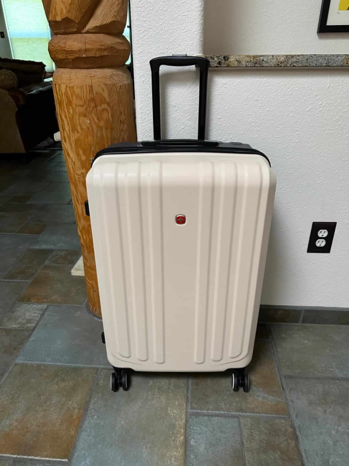 SwissGear Duet hardside luggage